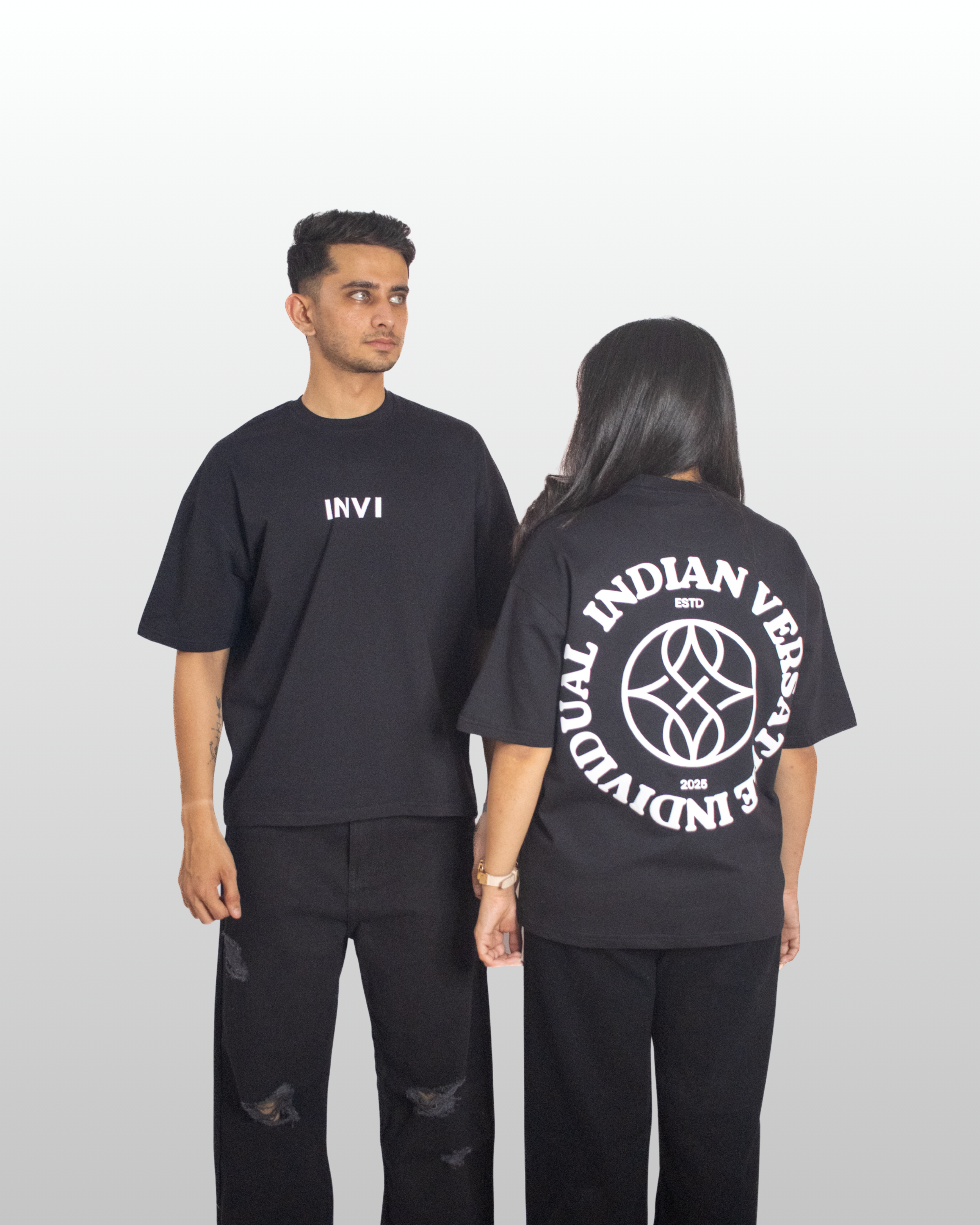 VERSATILE TEE