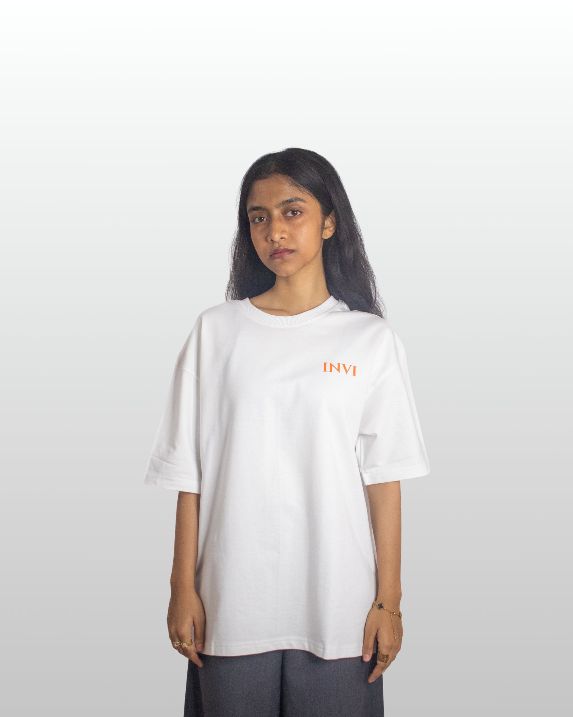 CORE WHITE BAGGY TEE