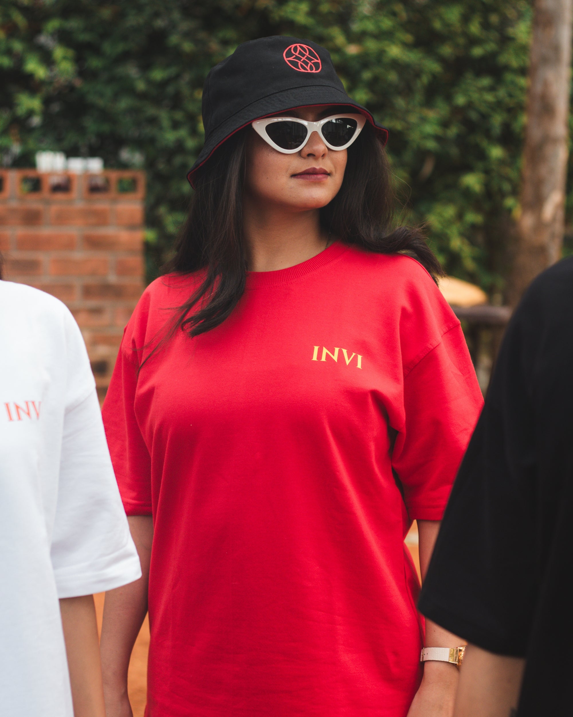 CORE RED BAGGY TEE