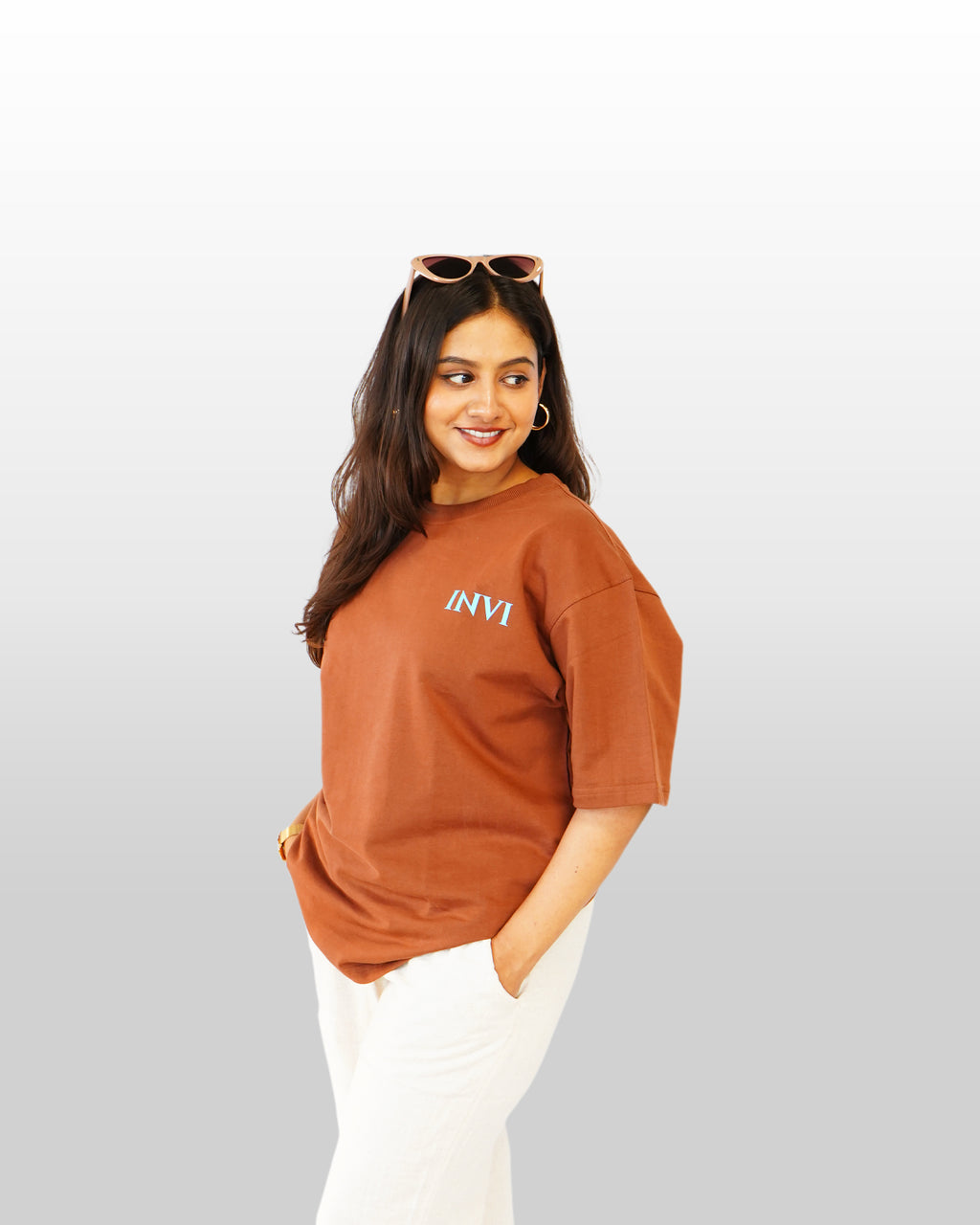 CORE BROWN TEE
